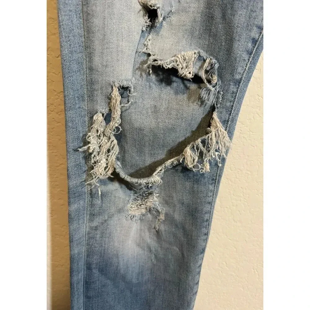 EUC Amiri Distressed Denim Skinny Jeans